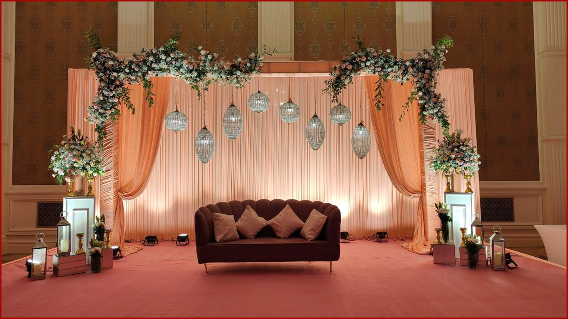 12+ Small Stage Decoration Ideas for Intimate Wedding